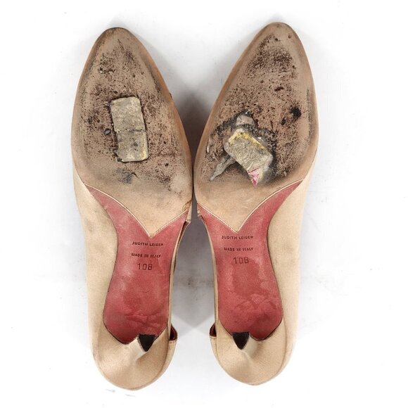 JUDITH LEIBER Tan Satin Pumps Heels With Amethyst Jewel - Picture 12 of 13